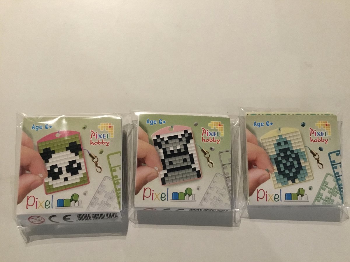 SET 3 PIXELHOBBY MEDAILLONS PANDA-NIJLPAARD-SCHILDPAD