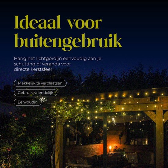IJspegelverlichting hangt aan een houten pergola, ideaal voor buiten.
