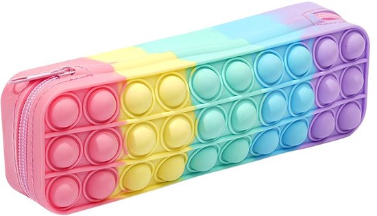 Foto: Chillpop etui regenboog multicolor back to school handig in de klas rainbow pastel kleuren pop it etui anti stress