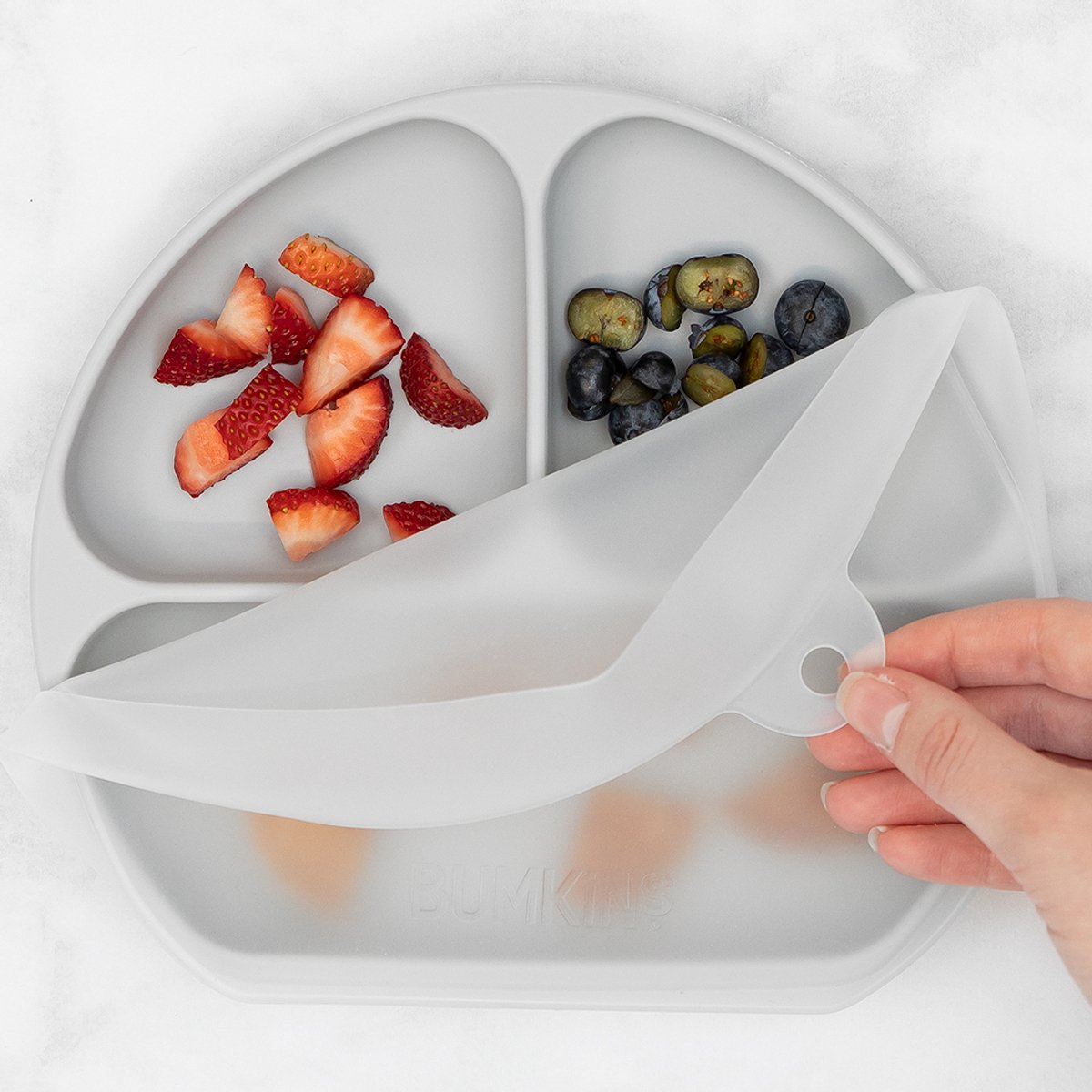 Bumkins - Silicone Grip Dish with Lid (3 Section) | Siliconen vakjesbord met deksel (3 vaks) - Grey