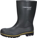 Zijaanzicht van een zwarte Dunlop Acifort laars met verstevigde neus en gele rand boven de zool.