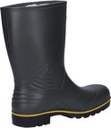 Achteraanzicht van een zwarte Dunlop laars met hielprofiel en gele rand langs de zool.