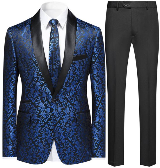 Koningsblauw paisley colbert met zwarte sjaalkraag, wit overhemd, bijpassende stropdas en zwarte pantalon.