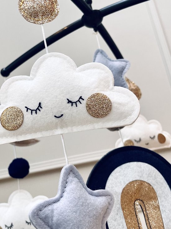 Muziekmobiel Regenboog Blauw - Boxmobiel - Gouden Details - Zwarte Houder - Muziekdoosje - 10 Melodieën van Mevrouw Aardbei — afbeelding 4