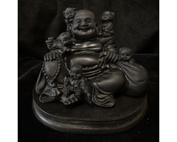 Happy Boeddha beeld met 5 kinderen op lotus, Ruyi in hand – 14.5x10,5x13 cm – zwart- polysteen – 900 g – symbool voor rijkdom, geluk en harmonie volgens Feng Shui