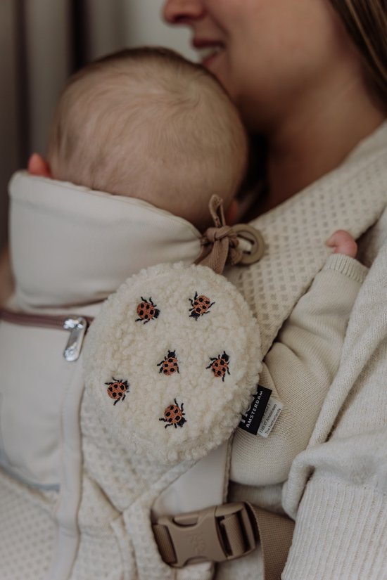 Flow Amsterdam - Comforter on the go Ted (lieveheersbeestje) - White noise & Hartslag van Flow Amsterdam — afbeelding 3