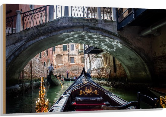 Hout - Traditionele Italiaanse Gondel door de Wateren van Venetië - 120x80 cm - 9 mm dik - Foto op Hout (Met Ophangsysteem)