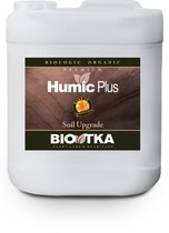 BioTka SOIL HUMIC PLUS Bodem verbeteraar 5 Ltr. (plantvoeding - aarde opwaardering - biologische plantvoeding - humuszuren - bio supplement - aarde - plantvoeding aarde - kokosvoeding - kokos voeding - coco - organische plantenvoeding - organisch)