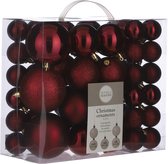 Kerstballenpakket 46x donkerrode kunststof kerstballen mix - Kerstboomversiering/boomversiering/kerstversiering