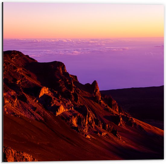 Dibond - Uitzicht op Wolkendek vanaf Hoge Berg - 50x50 cm Foto op Aluminium (Wanddecoratie van metaal)