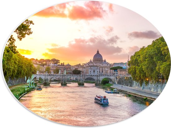 PVC Schuimplaat Ovaal - Tiber Rivier naar Kathedraal in Rome - 40x30 cm Foto op Ovaal (Met Ophangsysteem)