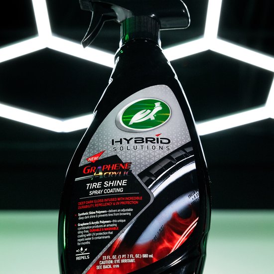 Foto: Turtle wax hybrid solutions graphene acrylic tyre shine 680ml