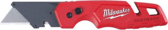 Milwaukee Fastback rood kantelmes met een zwart metalen blad en een uitsparing voor koord.