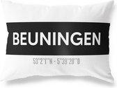 Tuinkussen BEUNINGEN - GELDERLAND met coördinaten - Buitenkussen - Bootkussen - Weerbestendig - Jouw Plaats - Studio216 - Modern - Zwart-Wit - 50x30cm