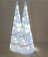 LED kegel/piramide kerstboom lamp - 2x - wit - rotan/kunststof - H39 cm