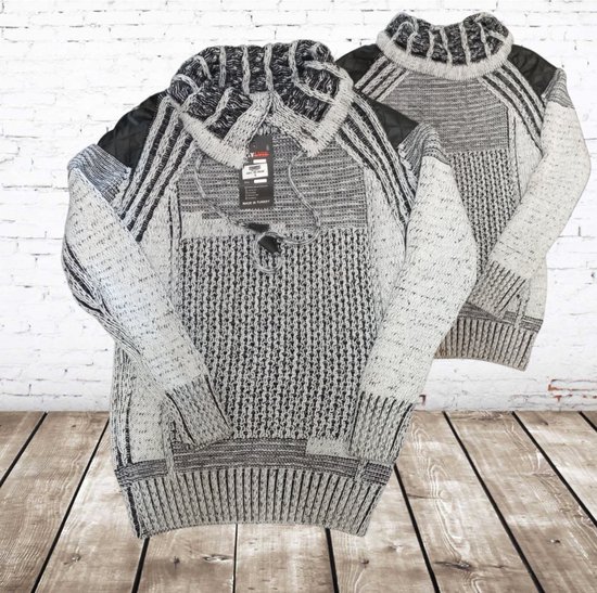 Stoere herentrui met col wit S -Violento-S-Truien en sweaters