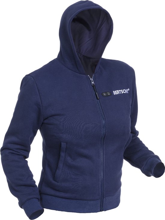 Dames in een donkerblauwe hoodie met opstaande capuchon, met "BERTSCHAT" logo en ritssluiting.