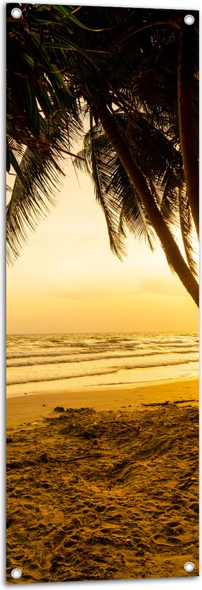 Tuinposter – Kokosnoot Palmbomen op het Strand bij Fekleurige Zonsopgang - 40x120 cm Foto op Tuinposter (wanddecoratie voor buiten en binnen)