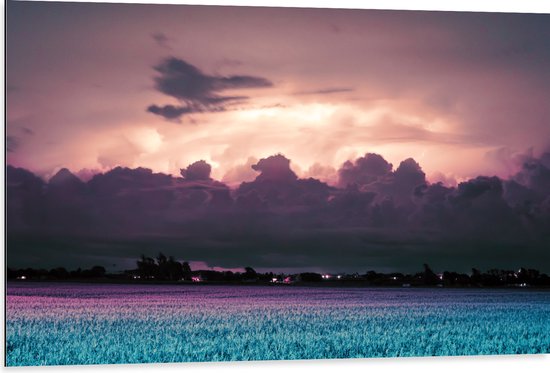 Dibond - Zonsondergang - Landschap - Wolken - Kleuren - 105x70 cm Foto op Aluminium (Met Ophangsysteem)