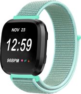Nylon Smartwatch bandje - Geschikt voor Fitbit Versa / Versa 2 nylon bandje - mint groen - Strap-it Horlogeband / Polsband / Armband