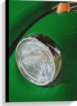 Canvas - Close-up van Ouderwetse Koplamp op Groenkleurige Auto - 40x60 cm Foto op Canvas Schilderij (Wanddecoratie op Canvas)