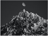 Poster Glanzend – Bergen - Sneeuw -Maan - Zwart - Wit - 80x60 cm Foto op Posterpapier met Glanzende Afwerking