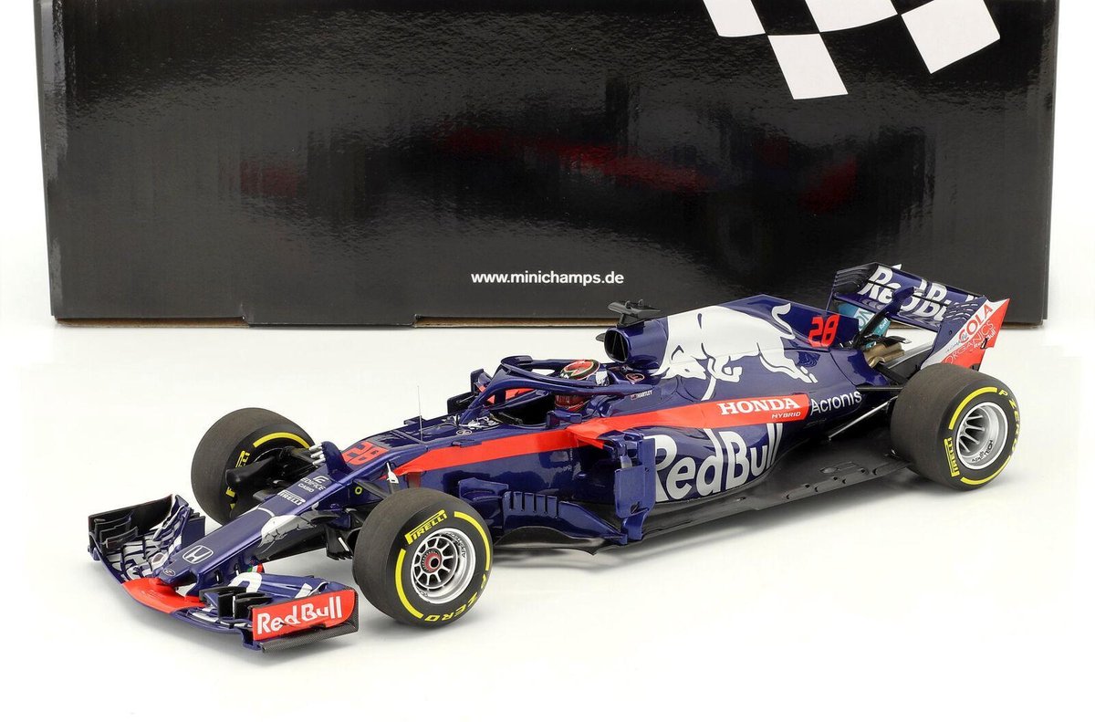 Red Bull Scuderia Toro Rosso Honda STR13 2018 #28 Brendon Red Bull Scuderia Toro Rosso Honda STR13 2018 #28 Brendon