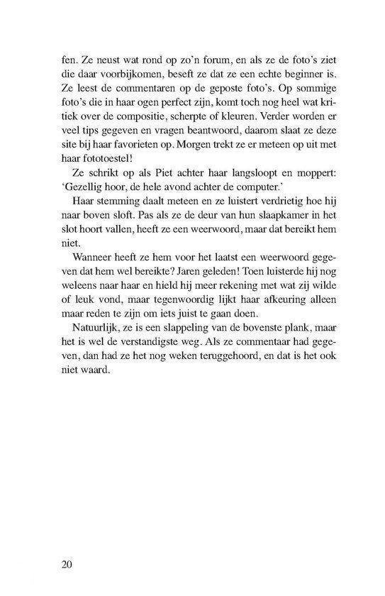Glinsterzwart, boek.