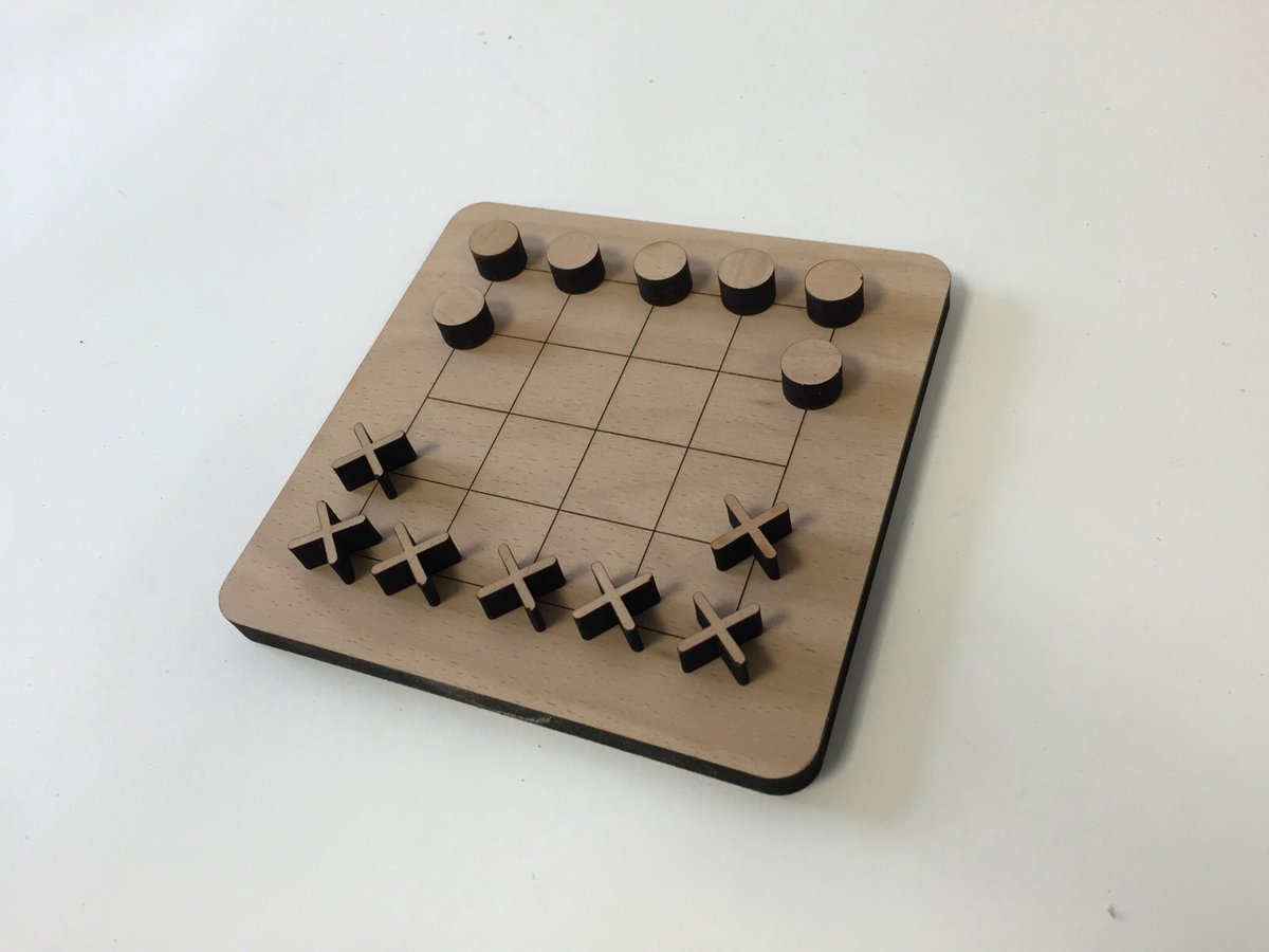 Five Field Kono spelletje Games bol