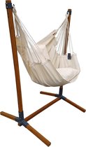 Hangstoel ecru met bamboe standaard