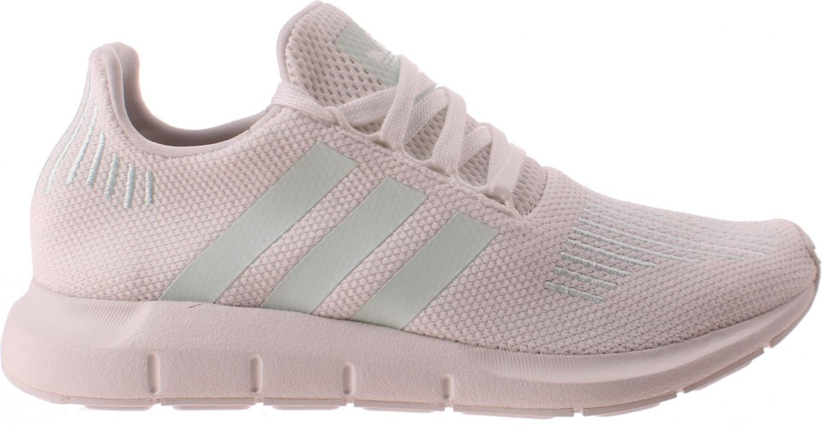 Adidas Sneakers Swift Run Dames Wit Maat 40 2/3 | bol.com
