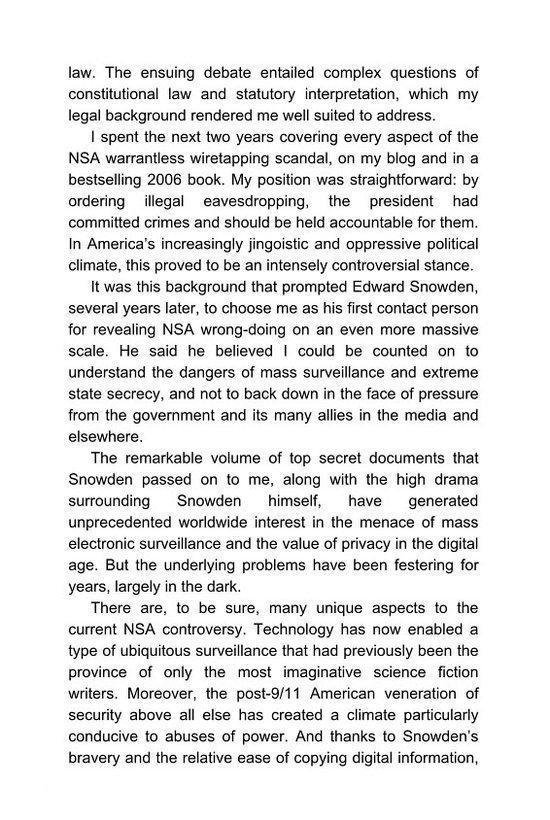 Le texte traite du rôle d'Edward Snowden et de ses révélations sur la surveillance de la NSA et les problèmes de confidentialité.