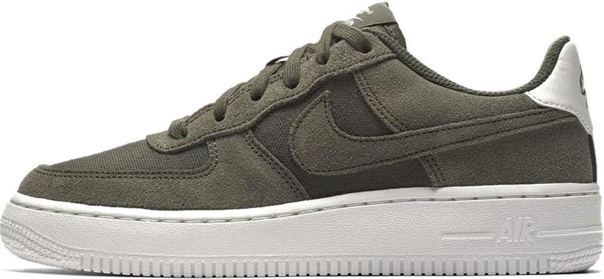 suede nike air force 1 junior