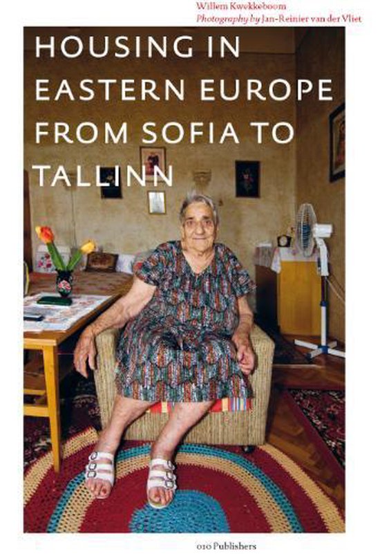 Cover van het boek 'Housing in Eastern Europe' van W. Kwekkeboom