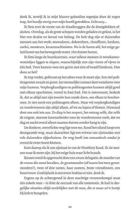 Pagina uit een boek met tekst over het leven in East End, Londen, en de ervaringen van een vroedvrouw.