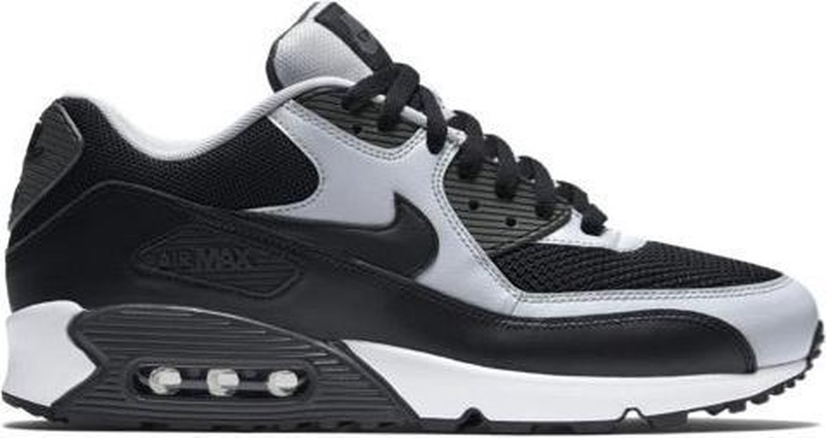 nike air max 90 essential black leather
