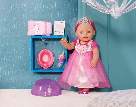 Blaast op Feat converteerbaar BABY born - Interactieve Pop Prinses - Baby Pop | bol.com