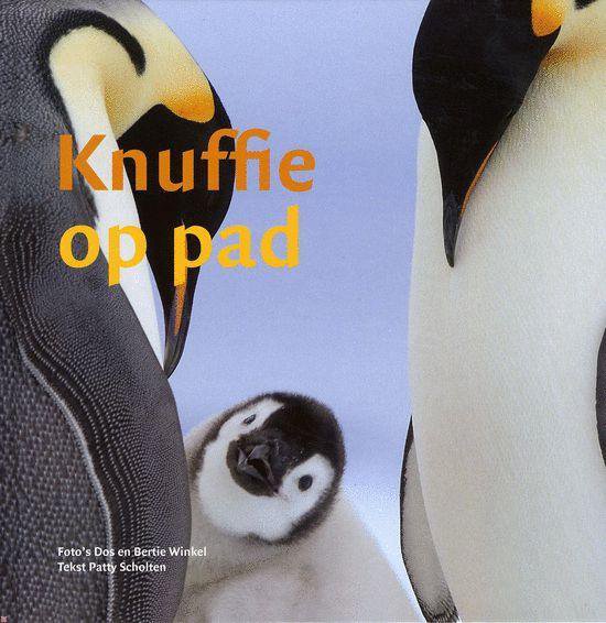 Cover van het boek 'Knuffie op pad'