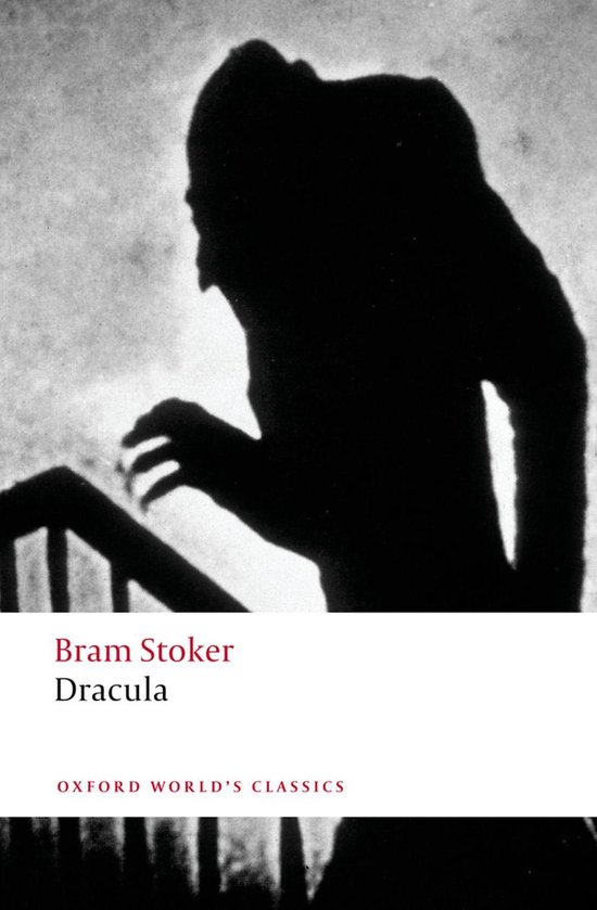 Boekomslag van Bram Stokers Dracula, met een schaduwfiguur van graaf Dracula die een trap opklimt.