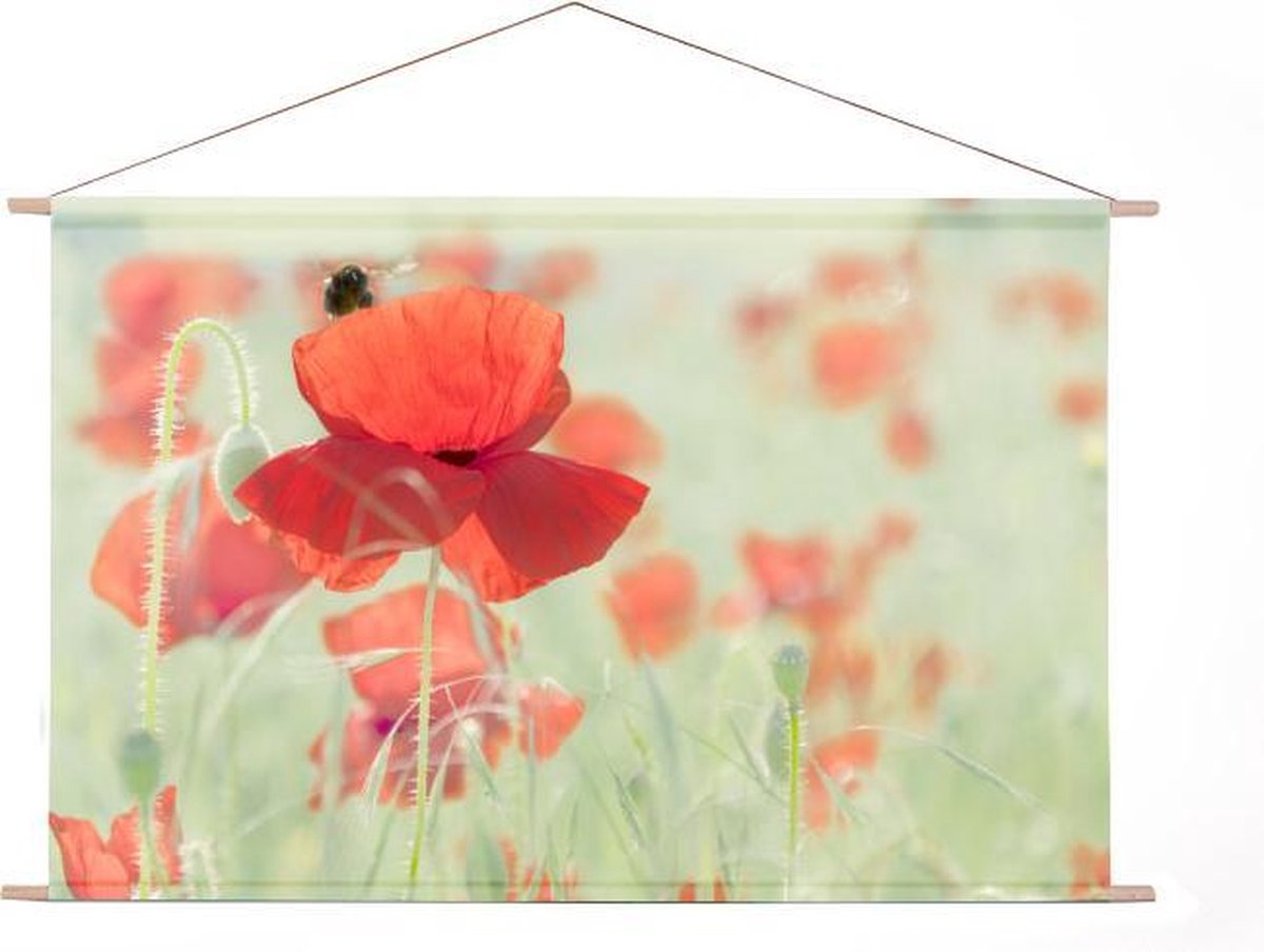 Ideasonthfloor.com - Textiel Poster - Foto Bloemen Klaprozen - 90x60 cm (bxl) - Landschap Bloemen