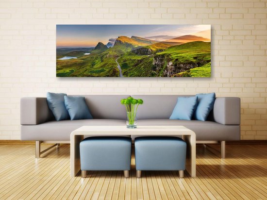 Print Your Moment - Plexiglas - Panorama van Quiraing Bergen Schotse Kust - 150x50cm - Incl ophangsysteem