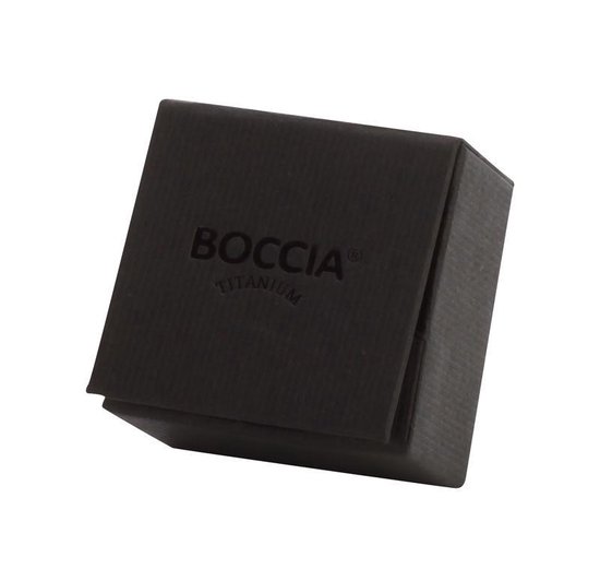 Zwarte juwelendoos met de tekst 'BOCCIA TITANIUM'.