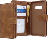 Samsung Galaxy S10e Bookcase hoesje - CaseBoutique - Effen Bruin - Kunstleer