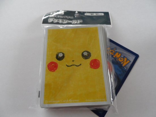 Japanse Pokemon card sleeves / kaart hoesjes Pikachu Cheeks | Games |  bol.com