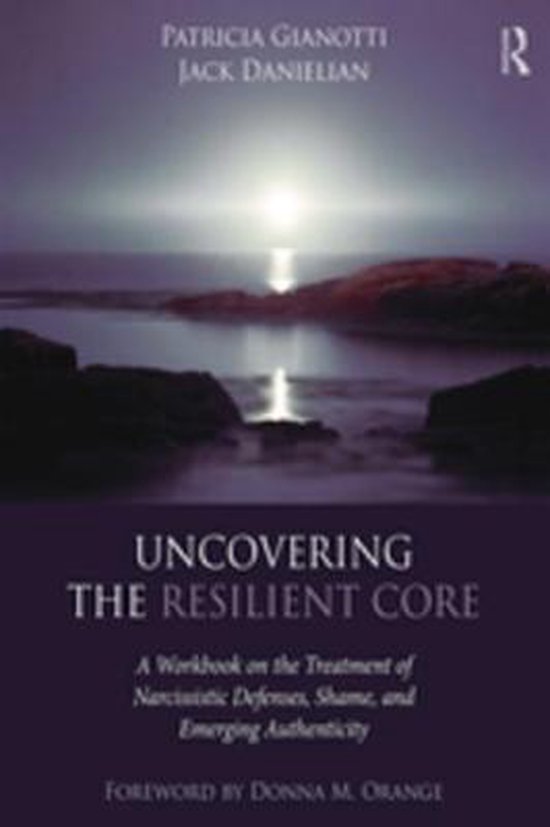 Uncovering the Resilient Core - cover