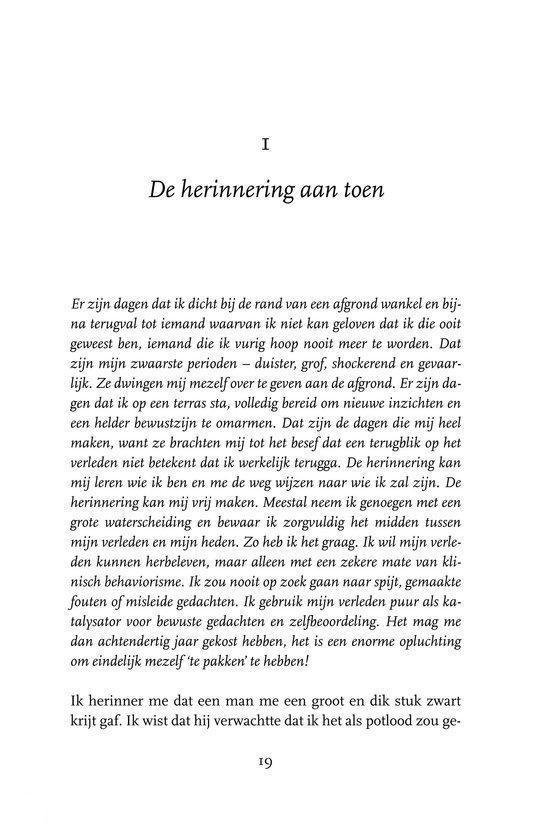 Bladzijde 17 met 'I De herinnering aan toen'. Tekst gaat over herinneringen uit haar jeugd, een periode van grote mentale moeilijkheden.