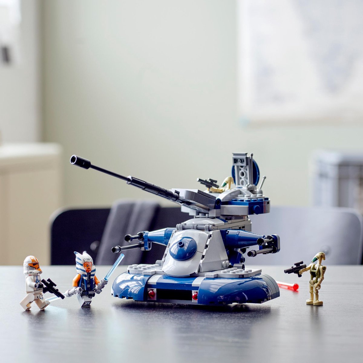 LEGO Star Wars Armored Assault Tank (AAT) 75283 — afbeelding 4