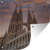 Tuinposters Sagrada Familia kathedraal in Barcelona bij zonsondergang - 50x50 cm - Tuindoek - Buitenposter