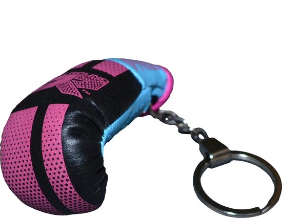 Roze, zwarte en blauwe bokshandschoen sleutelhanger met "PUNCH ROUND" logo.