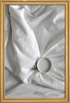 JUNIQE - Poster met houten lijst Coffee Time in Bed - You & Me -40x60